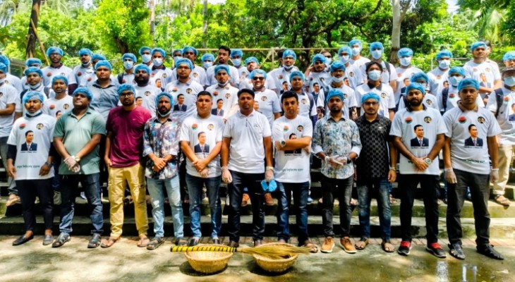 ডেঙ্গু প্রতিরোধে জবিতে ছাত্রদলের পরিচ্ছন্নতা অভিযান